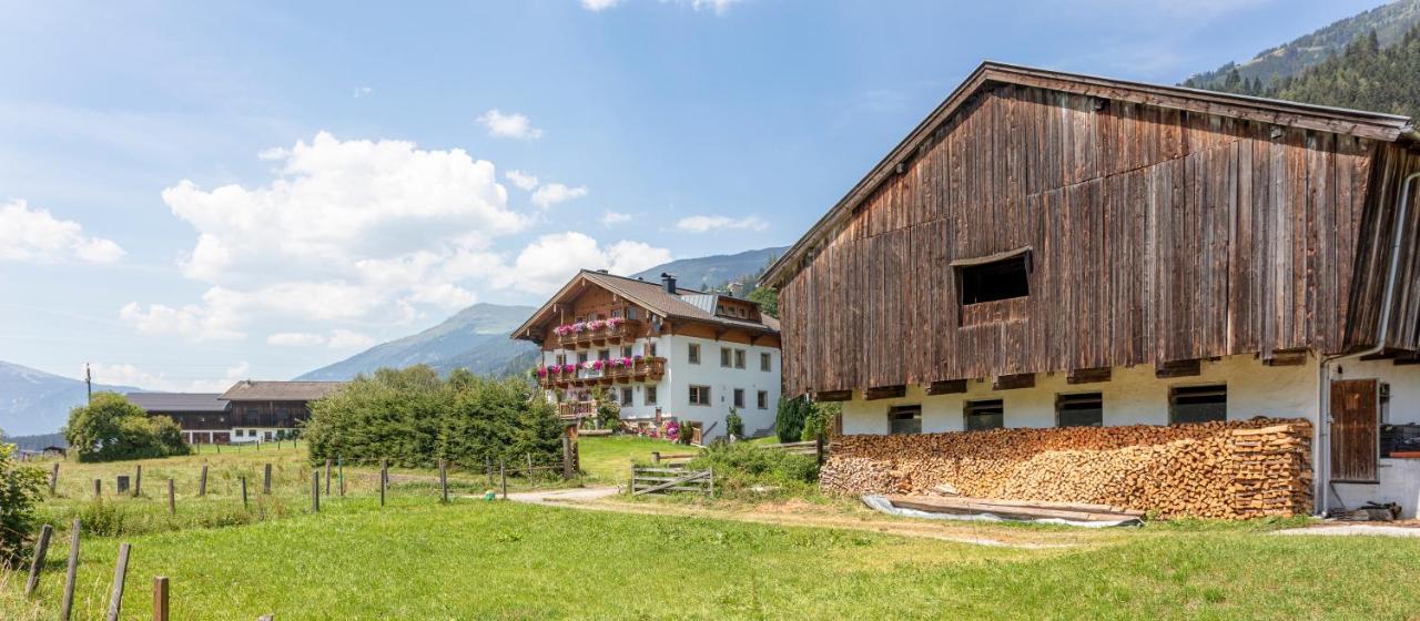 Ferienwohnungen Behamhof Neukirchen am Großvenediger Buitenkant foto