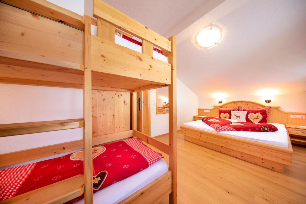 Ferienwohnungen Behamhof Neukirchen am Großvenediger Buitenkant foto